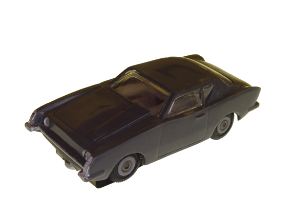 Atlas HO Scale Painted Bumper Studebaker Avanti