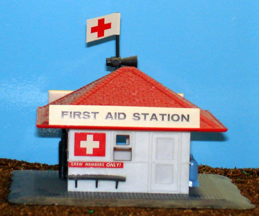 1406 Atlas HO Slot Car Racing Track Layout First Aid Station Structure