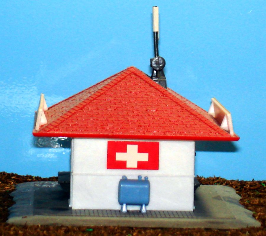 1406 Atlas HO Slot Car Racing Track Layout First Aid Station Structure Left