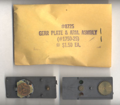 Aurora Super Model Motoring O Gauge Gear Plate & Armature Slot Car Chassis Part